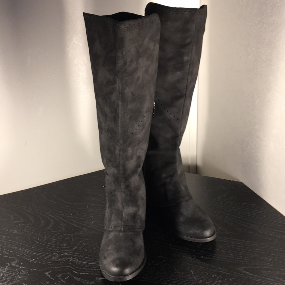 Black faux suede boots size 8 Imported